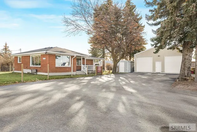 $415,000 | 1077 East 1400 North, Shelley, ID 83274
