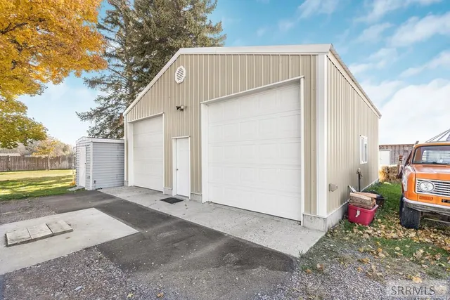 $412,000 | 1077 East 1400 North, Shelley, ID 83274