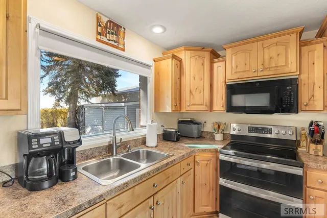 $412,000 | 1077 East 1400 North, Shelley, ID 83274