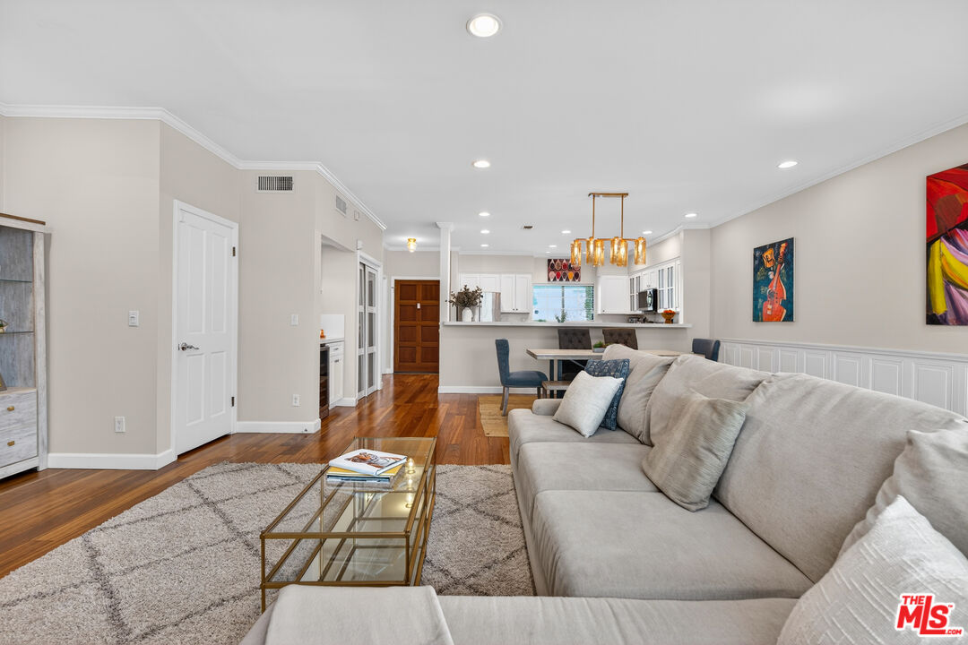 928 11th Street, Unit 2 Santa Monica, CA 90403 - Photo 16 of 46