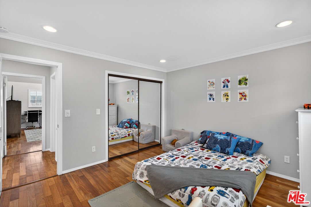 928 11th Street, Unit 2 Santa Monica, CA 90403 - Photo 31 of 46