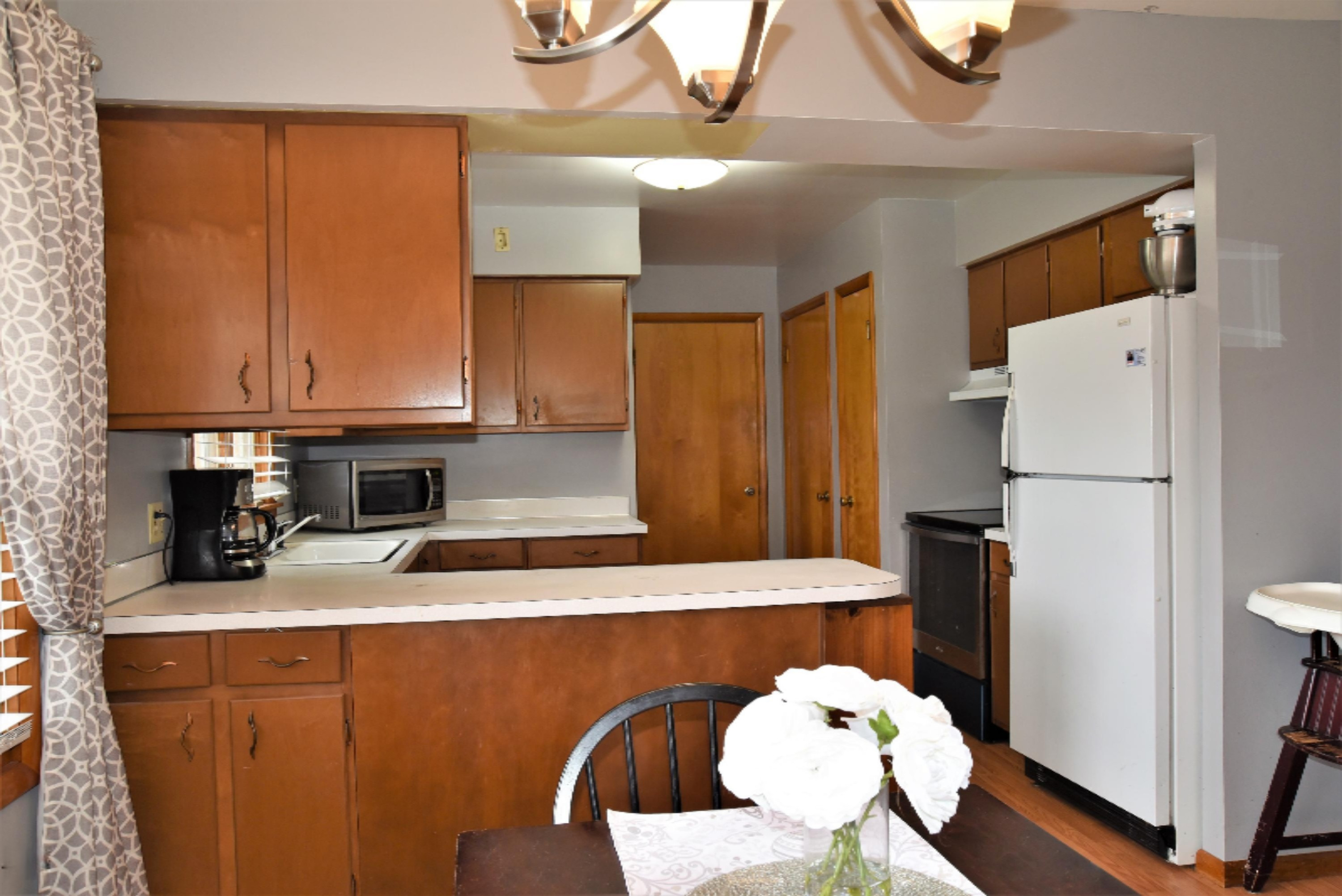 1426 Haverhill Road Muskegon, MI 49441 - Photo 8 of 19 DSC_1263