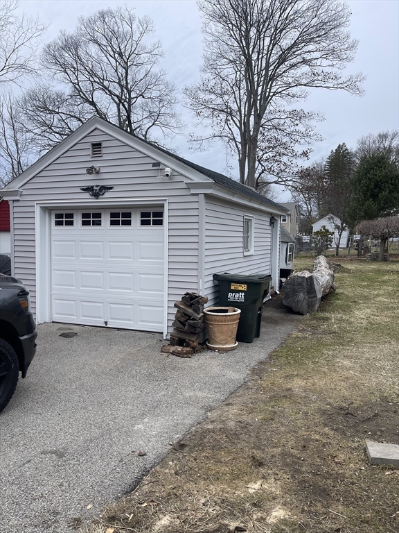 5 Summit Street Webster, MA 01570 - Photo 2 of 41