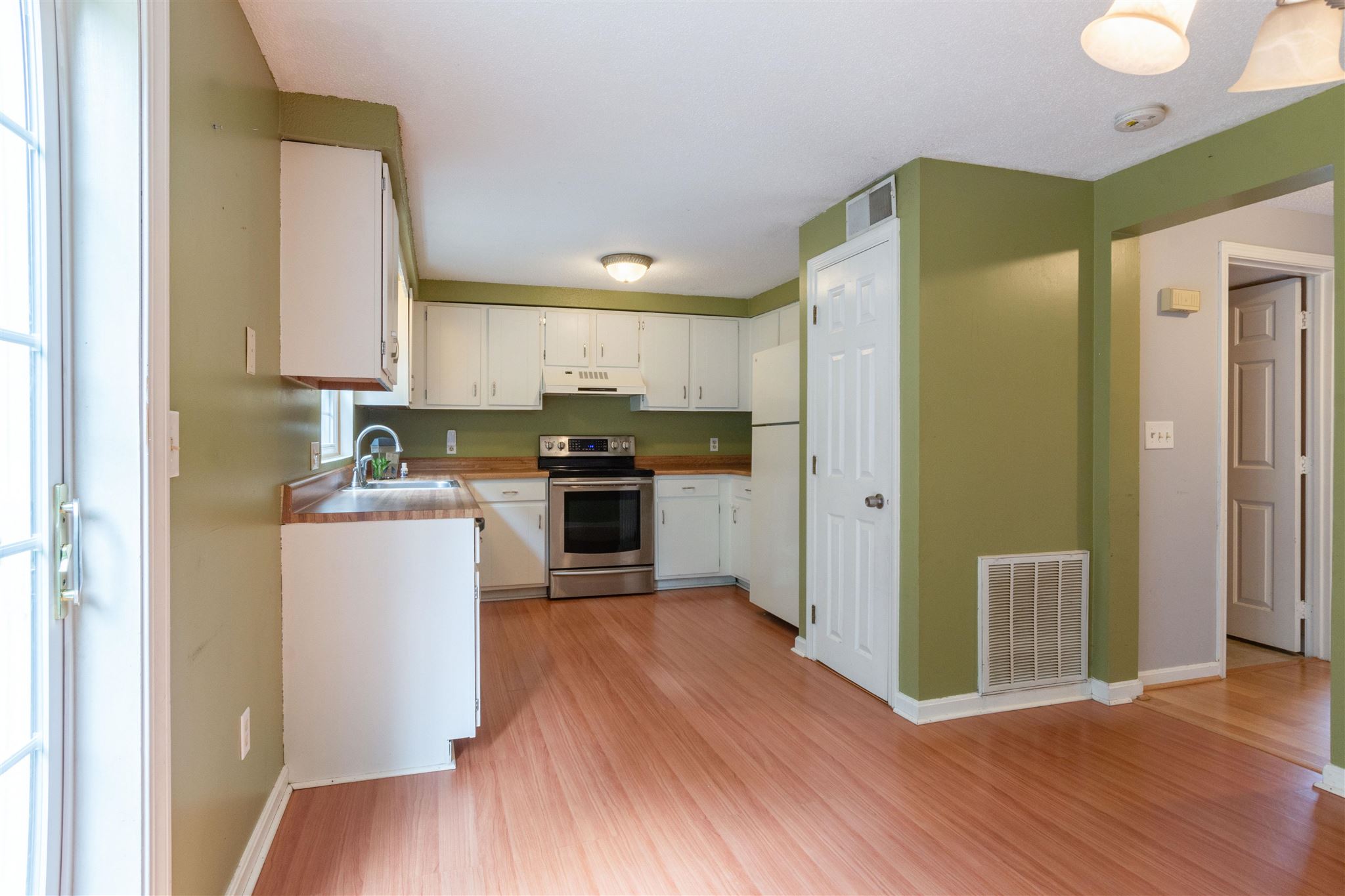 47 East Ridge Road, Unit 47 Merrimack, NH 03054 - Photo 11 of 29