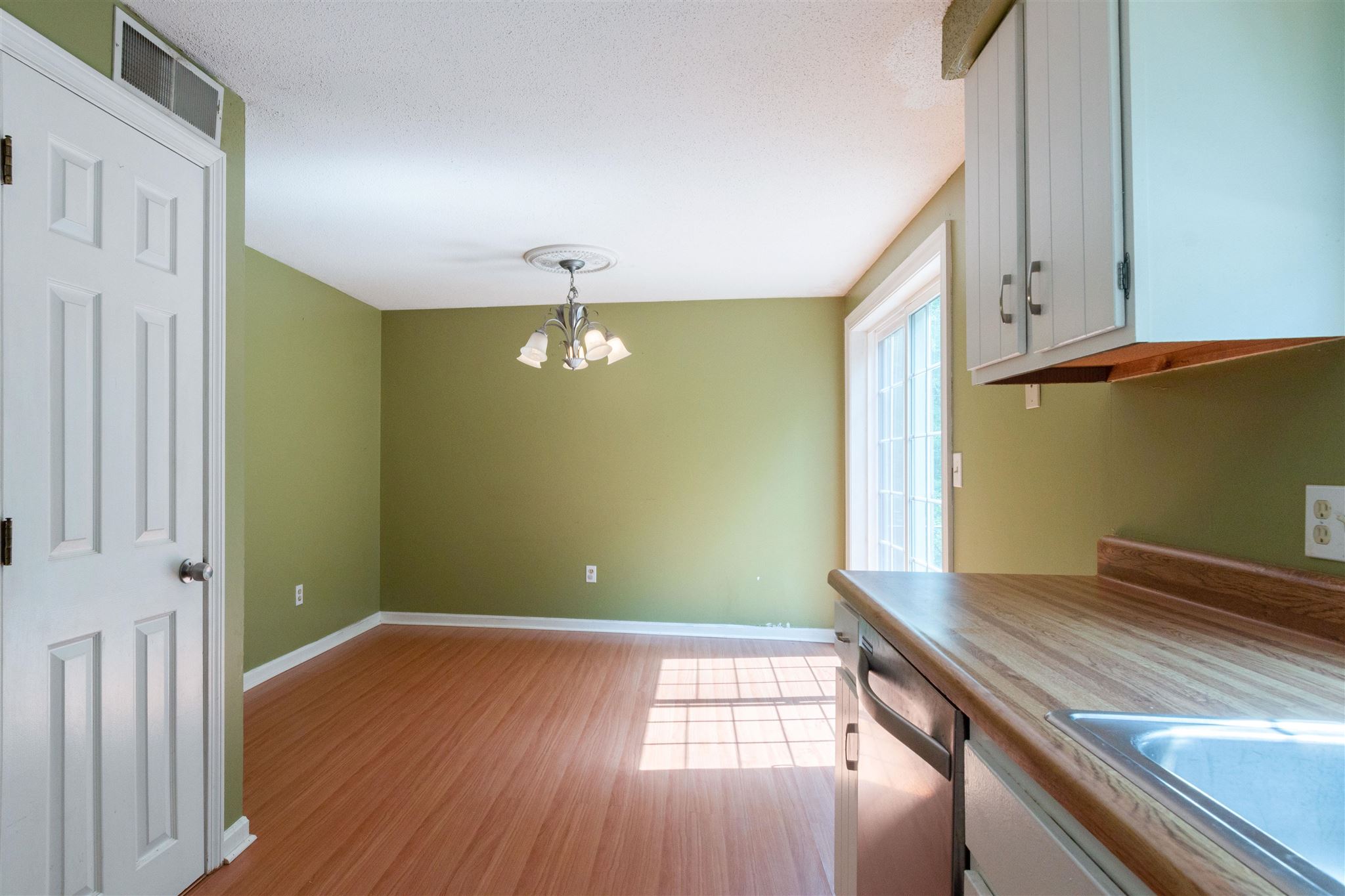 47 East Ridge Road, Unit 47 Merrimack, NH 03054 - Photo 14 of 29