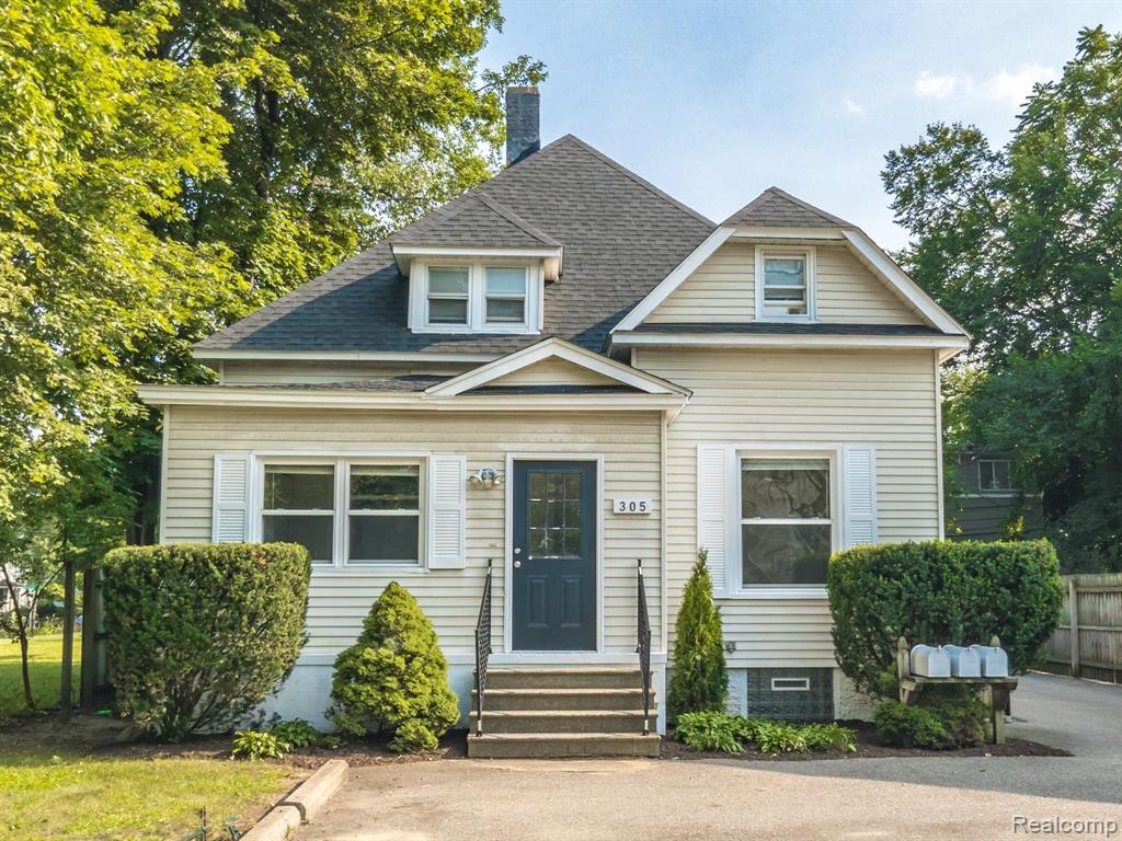 305 Twelve Mile Road, Unit 3 Royal Oak, MI 48073 - Photo 1 of 11