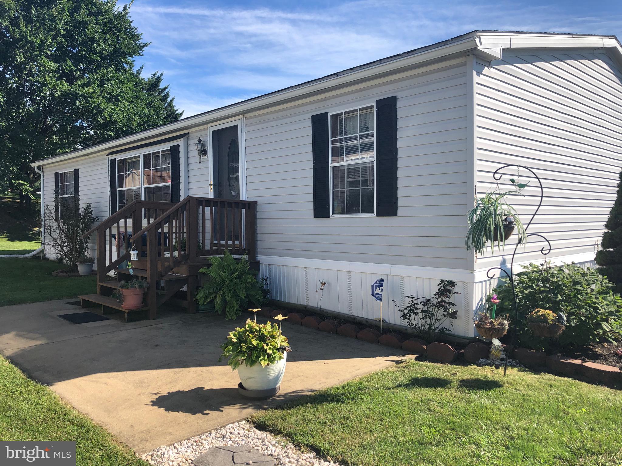 16937 Alcott Road Hagerstown, MD 21740 - Photo 1 of 36 well maintained and cared for