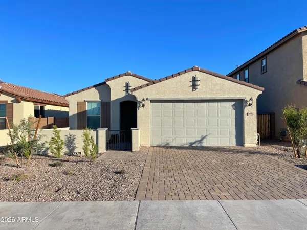 $2,395 | 7954 West Medlock Drive, Glendale, AZ 85303