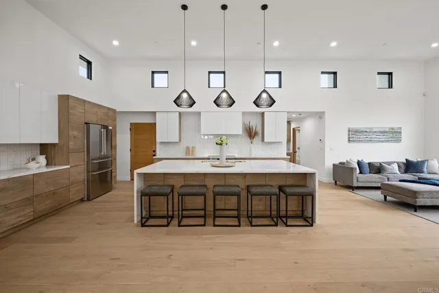 $4,200,000 | 810 Seabright Lane, Solana Beach, CA 92075