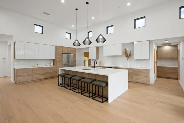 $4,200,000 | 810 Seabright Lane, Solana Beach, CA 92075