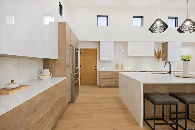 $4,200,000 | 810 Seabright Lane, Solana Beach, CA 92075