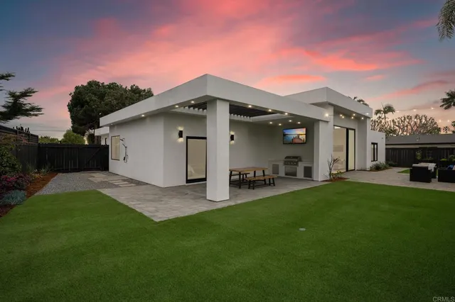 $4,200,000 | 810 Seabright Lane, Solana Beach, CA 92075