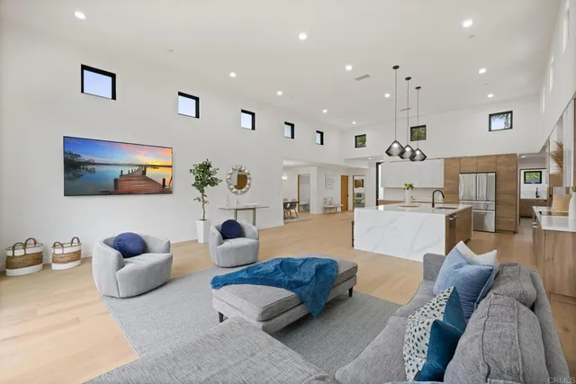 $4,200,000 | 810 Seabright Lane, Solana Beach, CA 92075