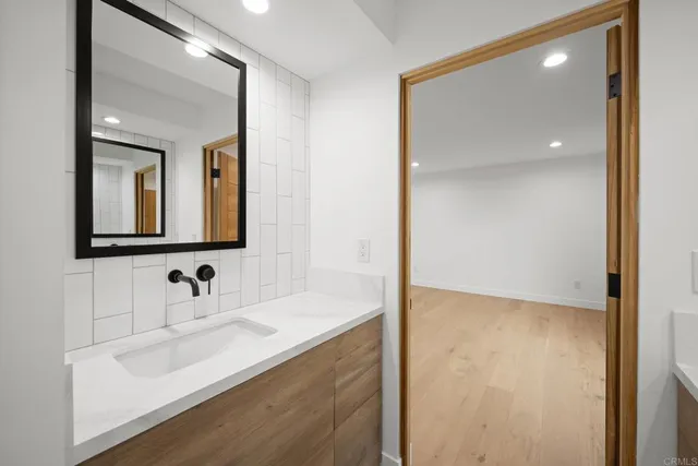 $4,200,000 | 810 Seabright Lane, Solana Beach, CA 92075