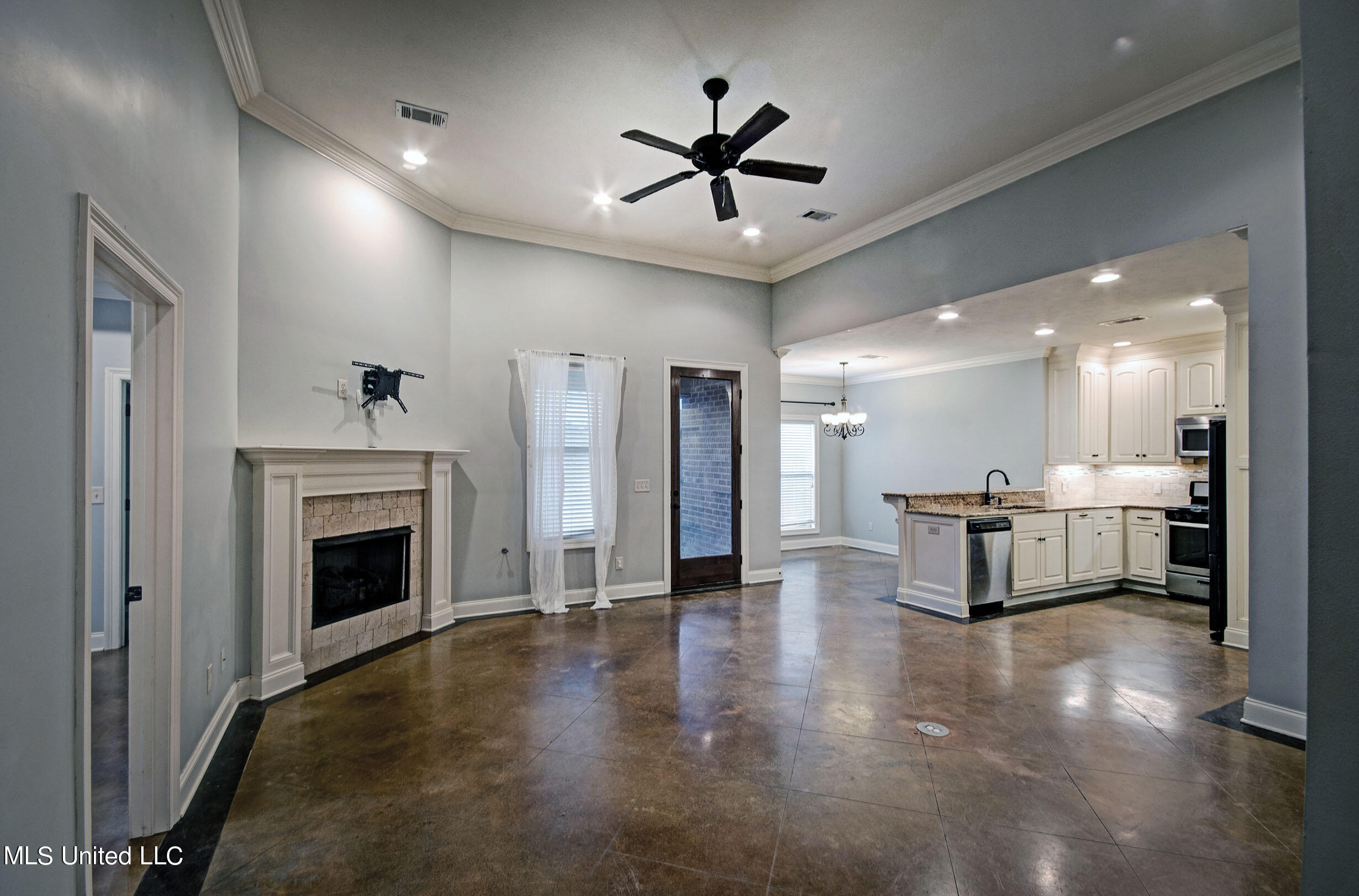 315 Ridge Pointe Drive Brandon, MS 39042 - Photo 4 of 21 IMGP9425_6_7