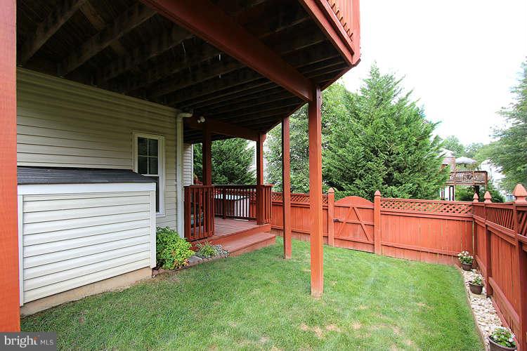 13384 Rushing Water Way Germantown, MD 20874 - Photo 26 of 30 Exterior (Rear)