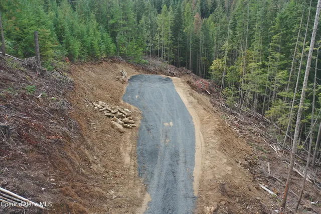 $127,700 | 700 White Pine Way, Fernwood, ID 83830