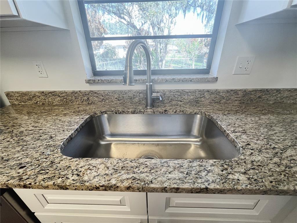 2052 West Stryker Road Avon Park, FL 33825 - Photo 13 of 35