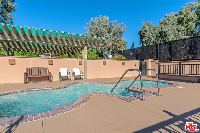 $175,000 | 23777 Mulholland Highway, Unit 134, Calabasas, CA 91302