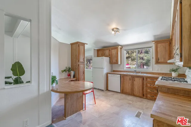 $175,000 | 23777 Mulholland Highway, Unit 134, Calabasas, CA 91302