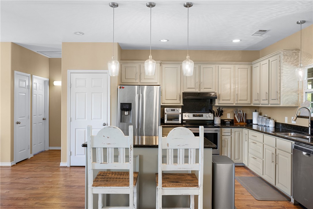 1389 Hollis Road Madisonville, TX 77864 - Photo 20 of 42