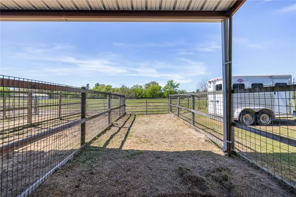$575,000 | 1389 Hollis Road, Madisonville, TX 77864