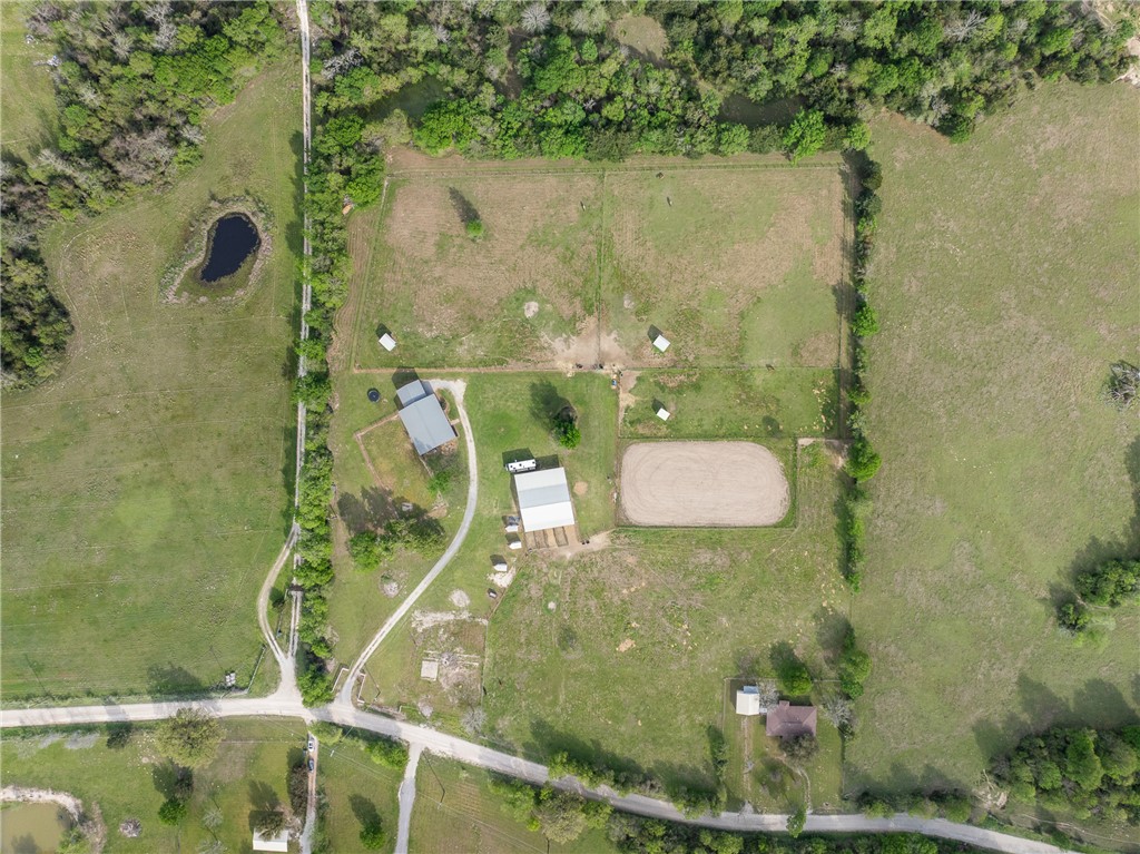 1389 Hollis Road Madisonville, TX 77864 - Photo 37 of 42