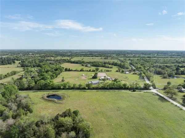 $575,000 | 1389 Hollis Road, Madisonville, TX 77864