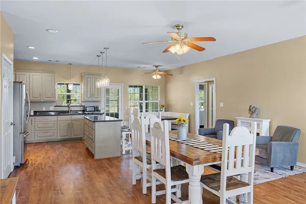 $575,000 | 1389 Hollis Road, Madisonville, TX 77864