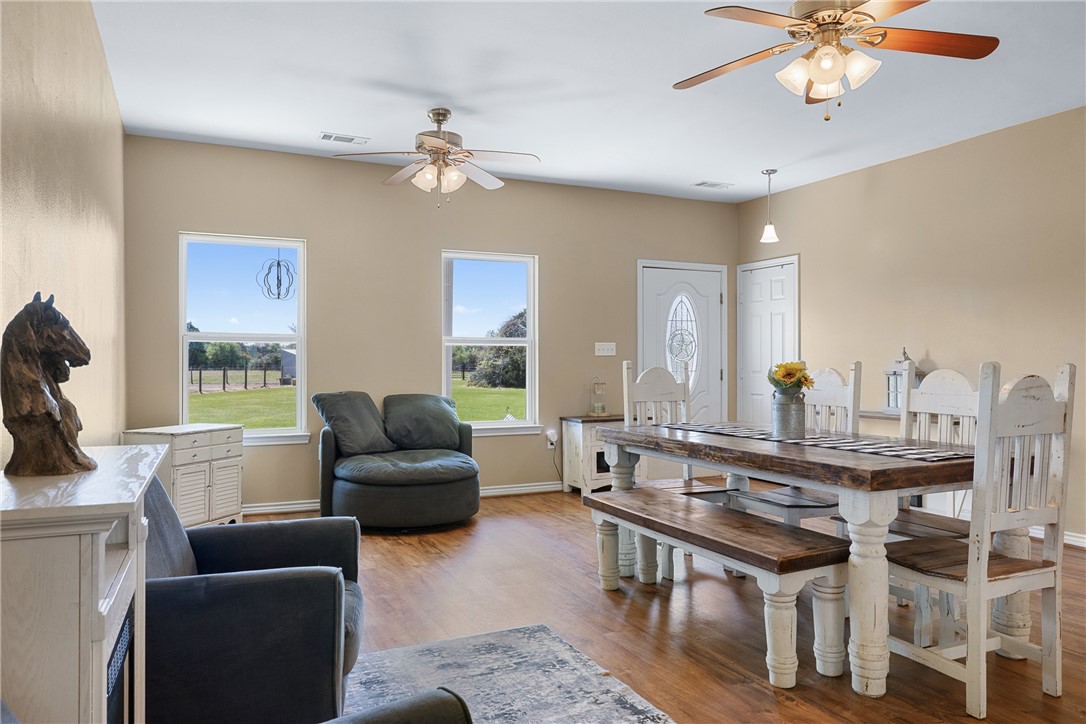 1389 Hollis Road Madisonville, TX 77864 - Photo 10 of 42