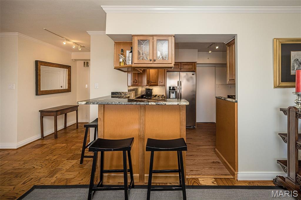 900 South Hanley Road, Unit 11D St. Louis, MO 63105 - Photo 11 of 34 Gallery Image 11