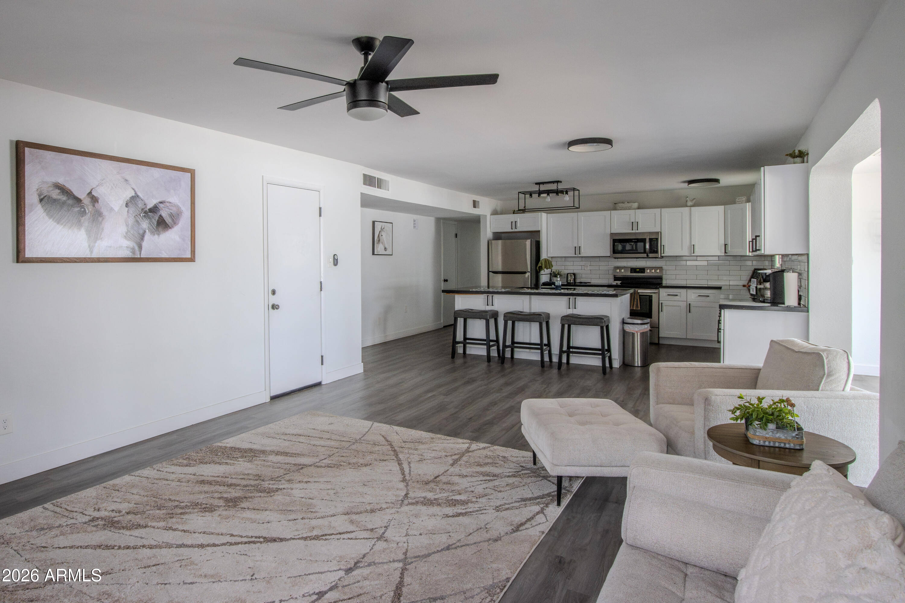 122 East Del Rio Drive Tempe, AZ 85282 - Photo 14 of 36 122 E Del Rio-29