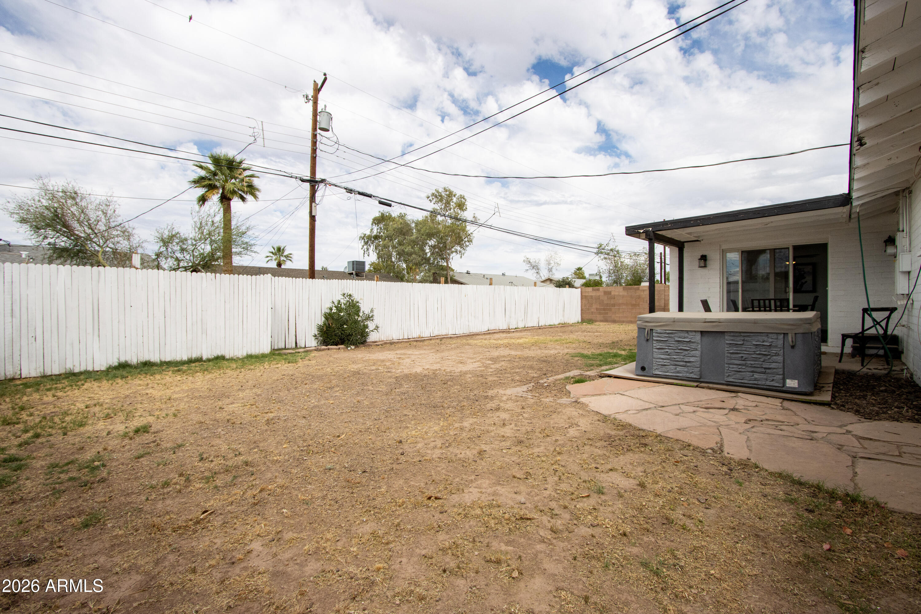 122 East Del Rio Drive Tempe, AZ 85282 - Photo 35 of 36 122 E Del Rio-27