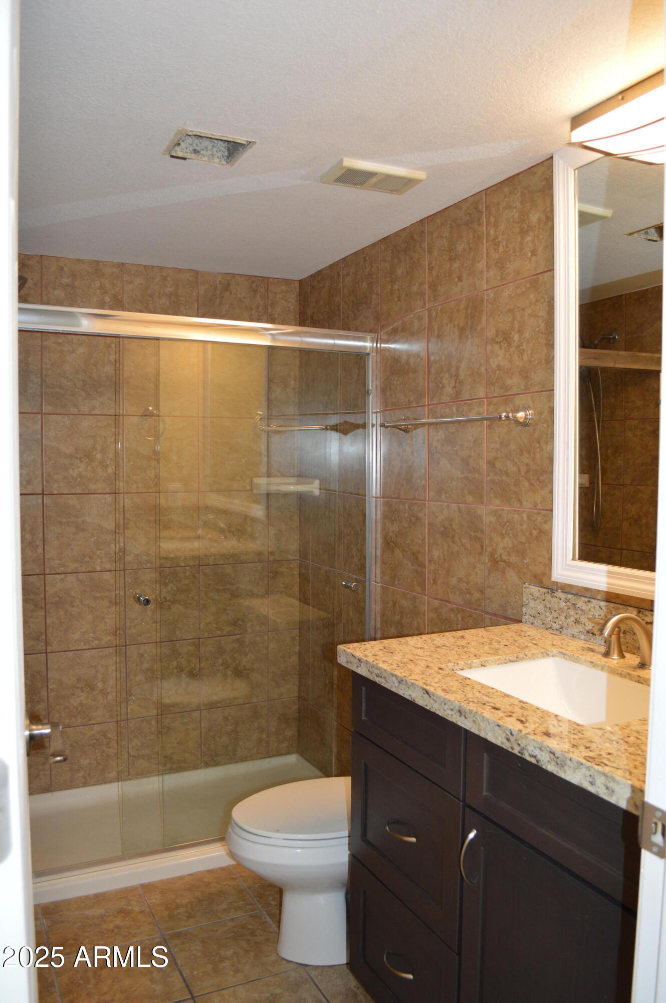1340 North Recker Road, Unit 254 Mesa, AZ 85205 - Photo 14 of 30 guest bathroom