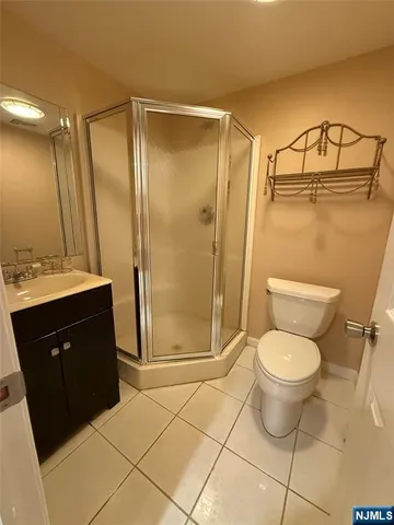 $5,700 | 38 South Virginia Court, Englewood Cliffs, NJ 07632