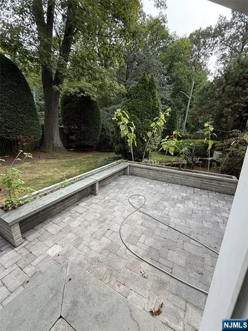 $5,700 | 38 South Virginia Court, Englewood Cliffs, NJ 07632