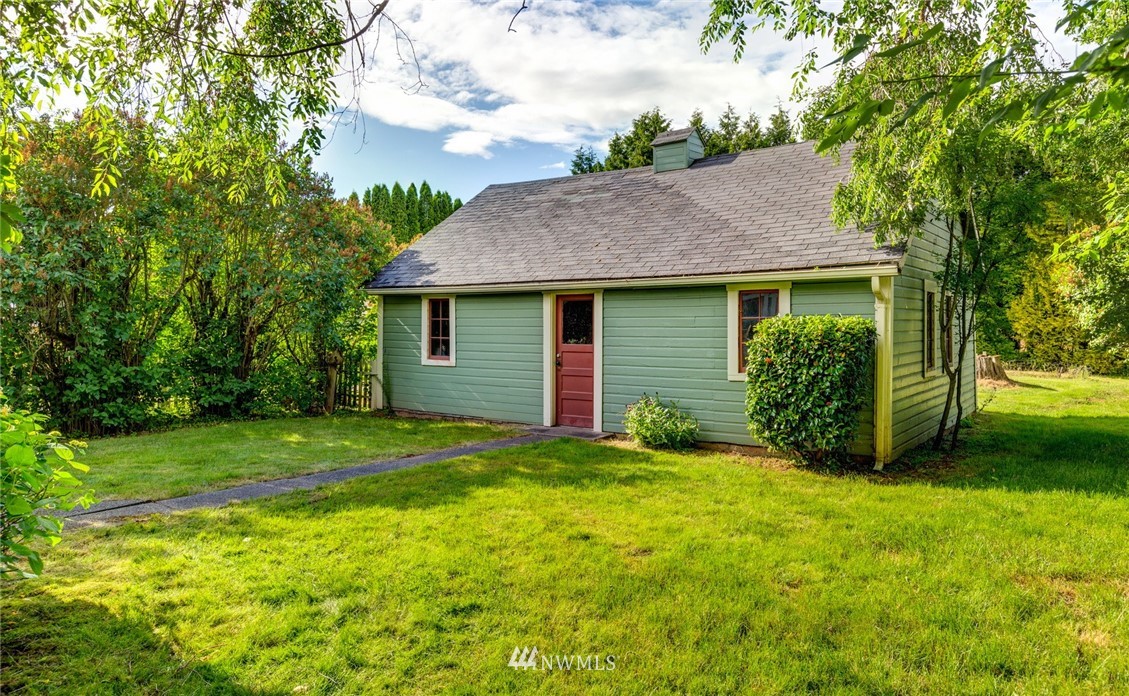 568 East Smith Road Bellingham, WA 98226 - Photo 22 of 25