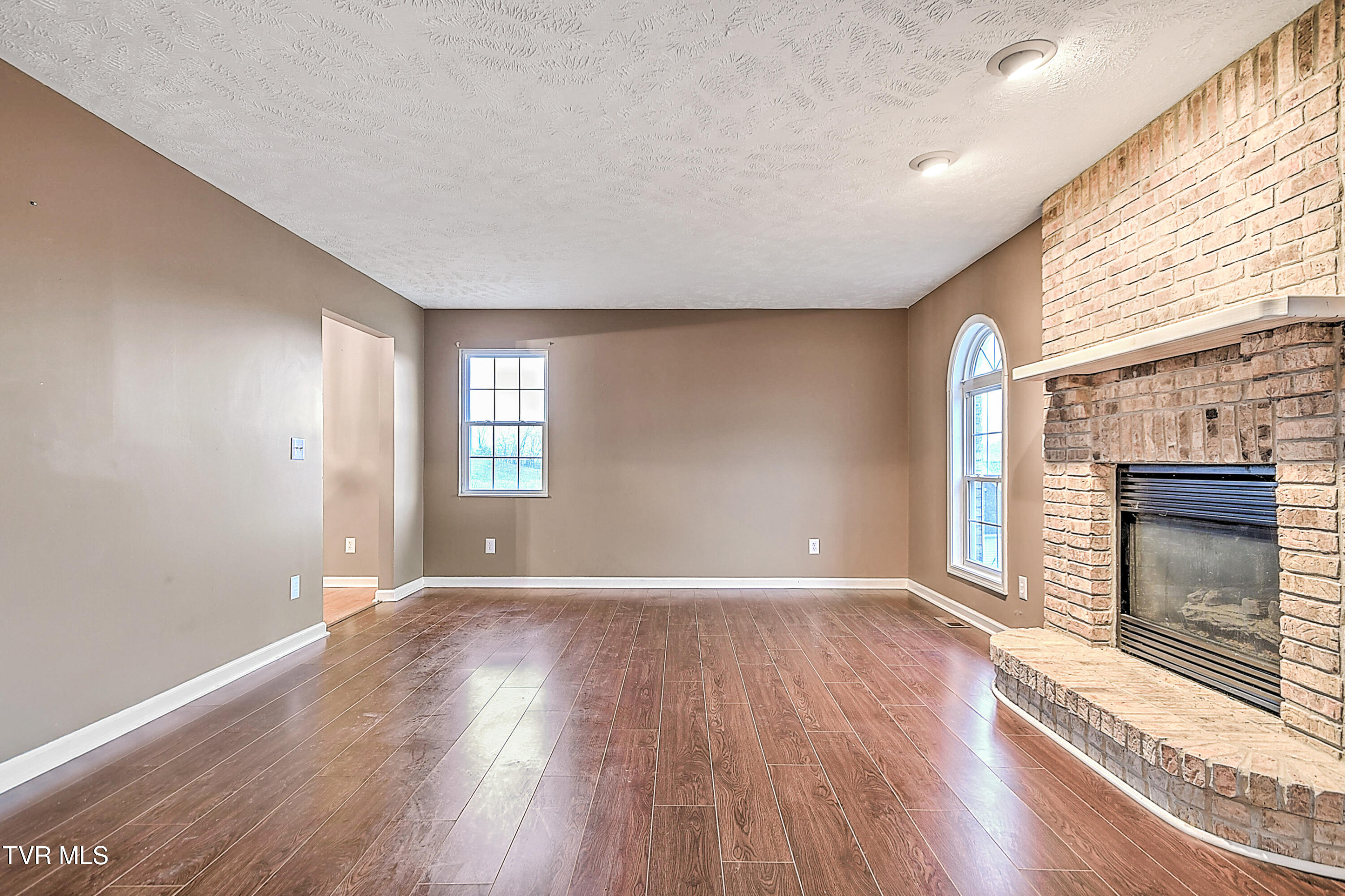 366 Reynolds Road Elizabethton, TN 37643 - Photo 8 of 49 366 Reynolds JF-10