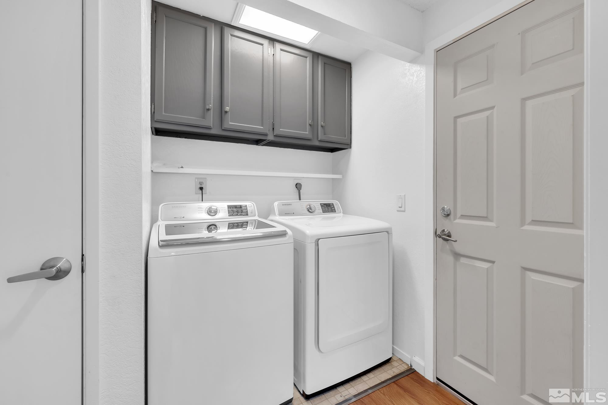 3805 Bexley Square Reno, NV 89503 - Photo 21 of 35 a utility room with dryer and washer