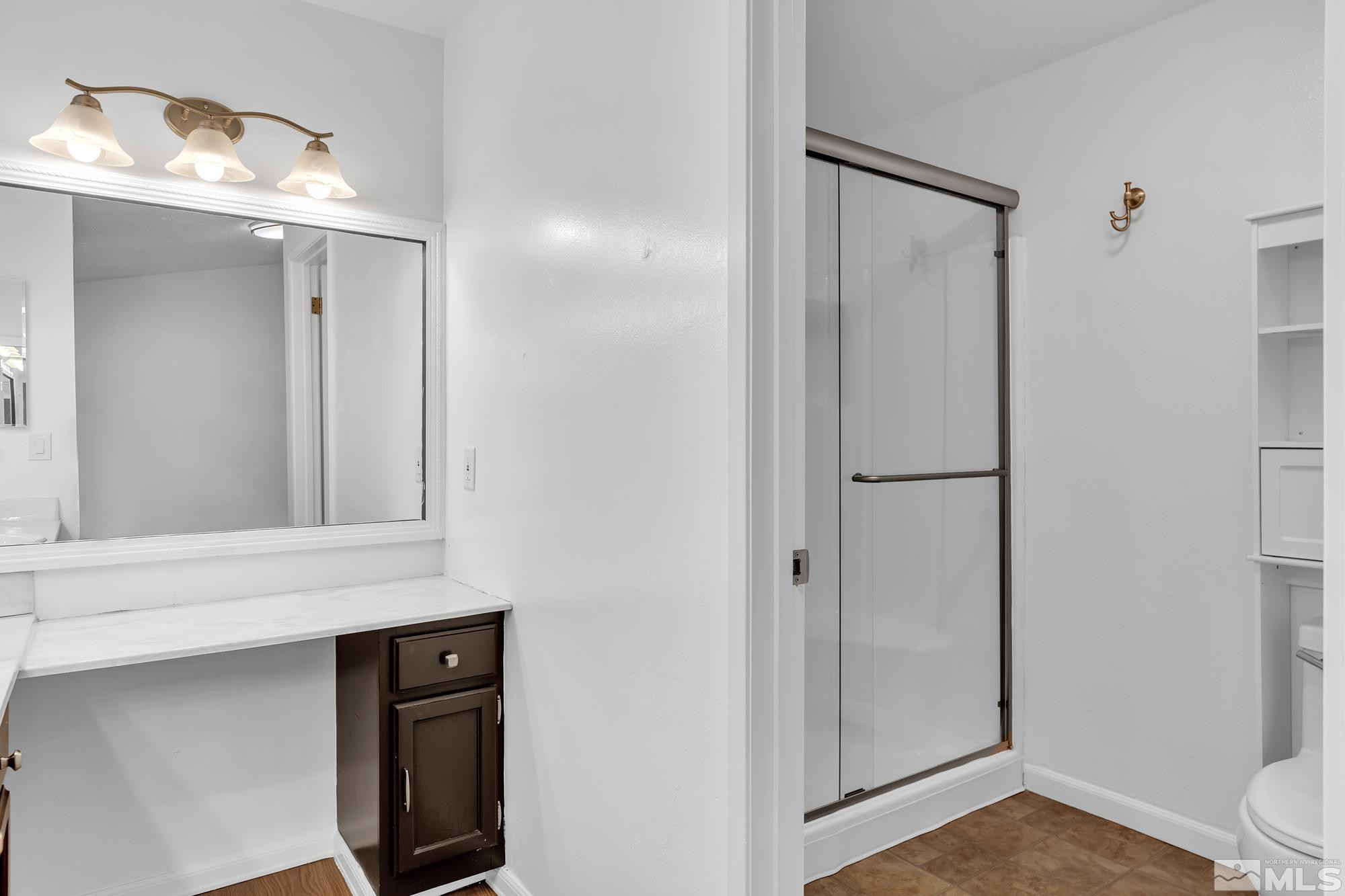 3805 Bexley Square Reno, NV 89503 - Photo 28 of 35 a view of a bathroom with mirror
