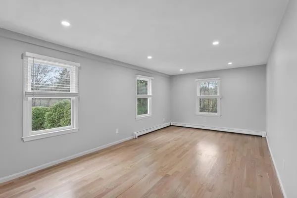 $2,895 | 328 Bolivar Street, Unit 2, Canton, MA 02021