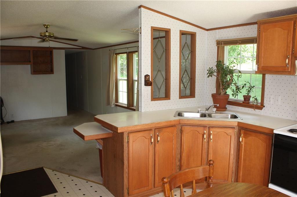 854 Valley View Road Eighty Four, PA 15330 - Photo 9 of 18