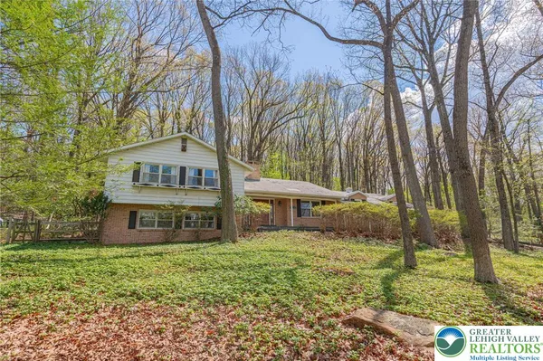 $535,900 | 270 Bierys Bridge Road, Bethlehem, PA 18017