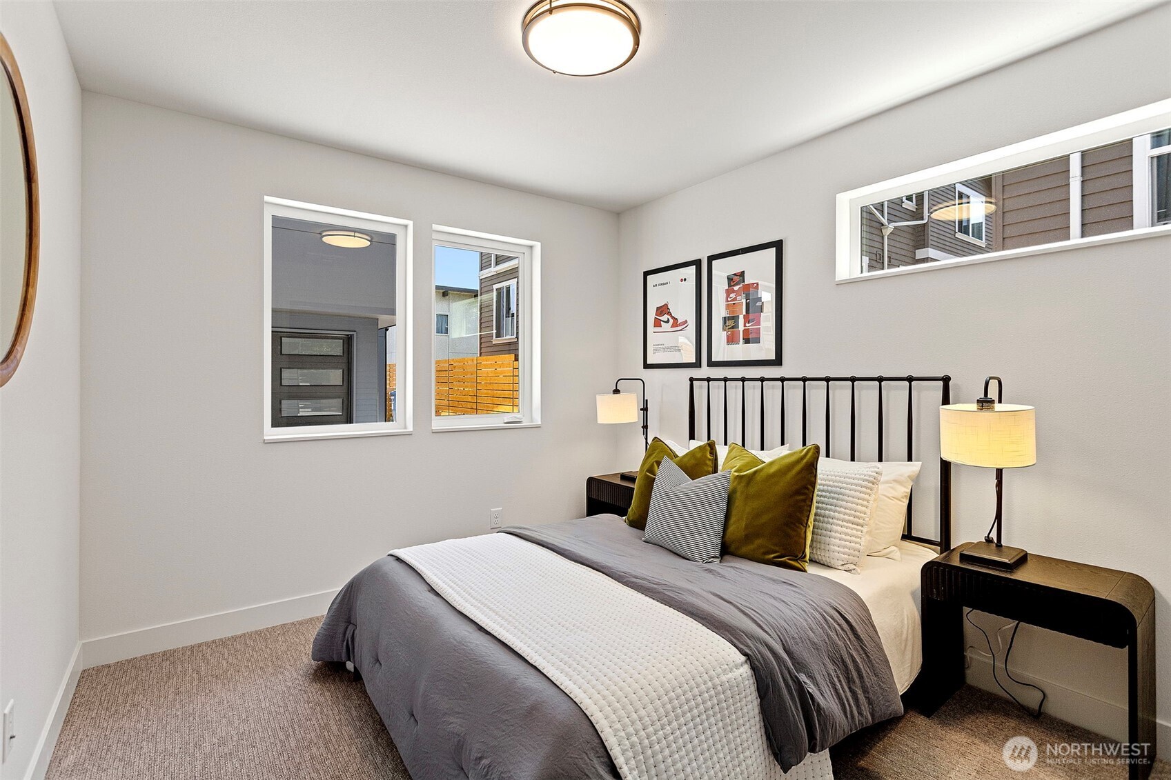 4432 Dayton Avenue North Seattle, WA 98103 - Photo 9 of 38