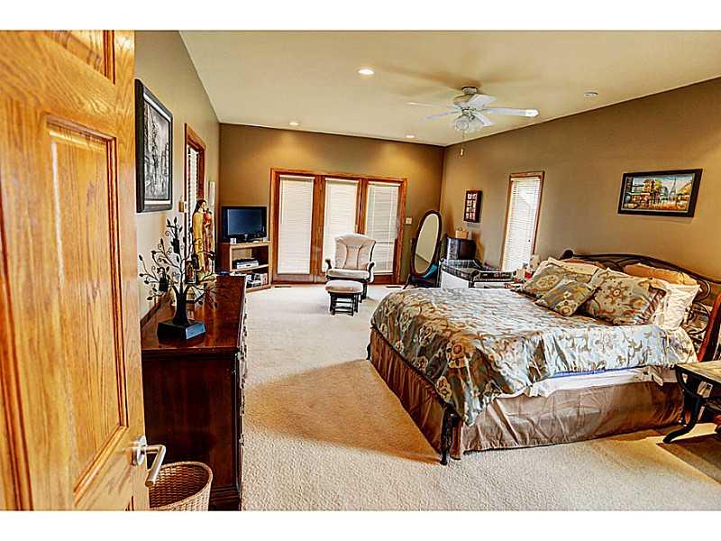 1713 Beaver Grade Road Coraopolis, PA 15108 - Photo 5 of 25 Master Bedroom. Owner s suite has a nice size walk in closet.