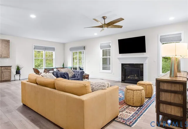 $669,500 | 12422 North Crossing Drive, Manakin-Sabot, VA 23103