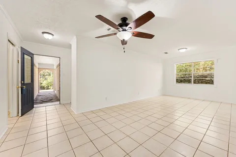 $245,000 | 113 Hillendale Street, Livingston, TX 77351