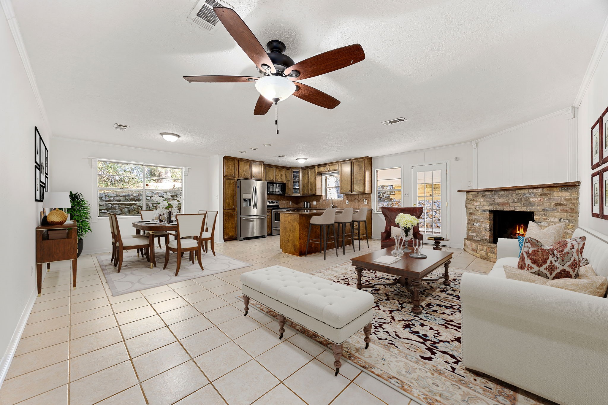 113 Hillendale Street Livingston, TX 77351 - Photo 10 of 47 Virtually staged