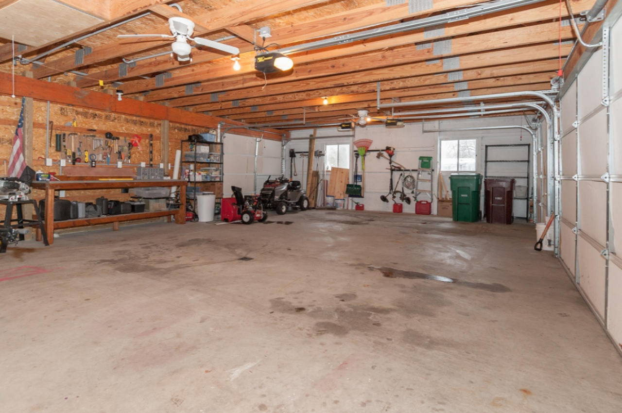 311 East Delaware Street Decatur, MI 49045 - Photo 13 of 22 Delaware-12