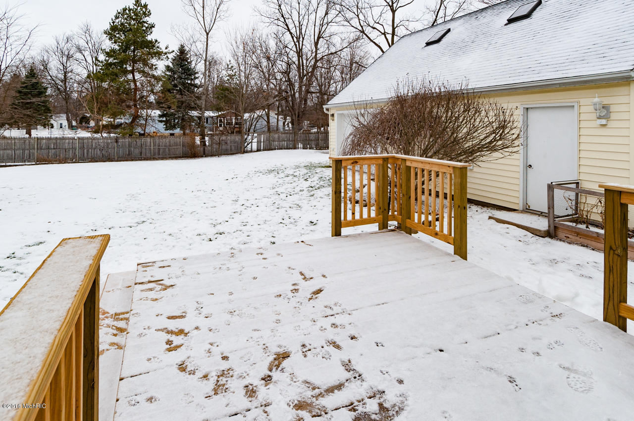 311 East Delaware Street Decatur, MI 49045 - Photo 17 of 22 Delaware-16